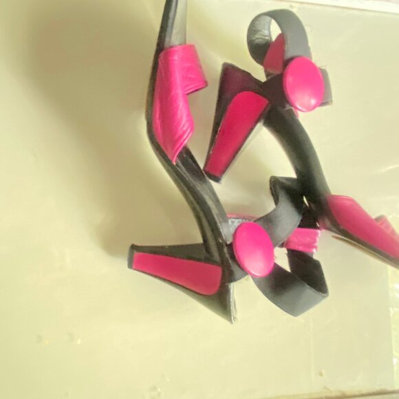 Trip the light fantastic in these gorgeous Xavier Danoud sandals! - Picture 4 of 9